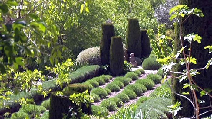 jardin de  la Louve &agrave; Bonnieux