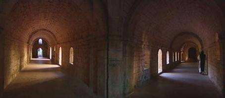 Arcades du clo&icirc;tre de l'abbaye de St-Honorat