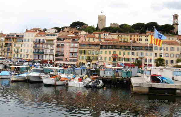 Cannes,la citadelle et le port. The citadel and the port 