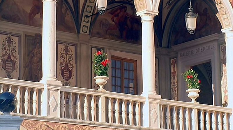 Arcades &agrave; l'italienne du Palais de Monaco
