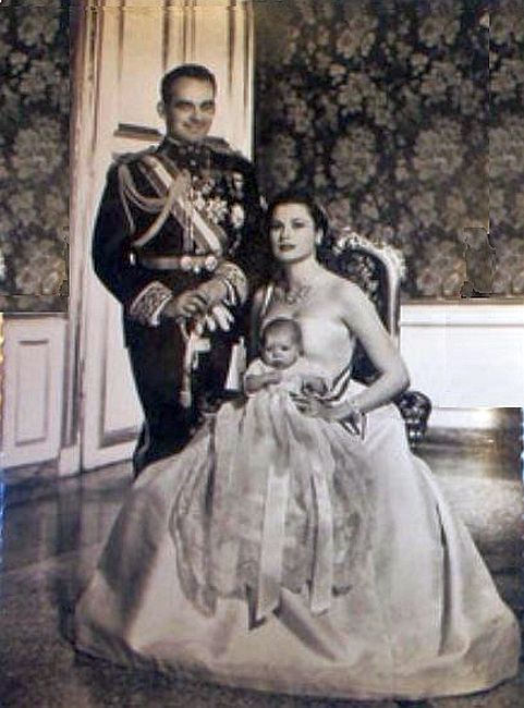 Le prince Rainier, la  princesse Grace et Caroline 